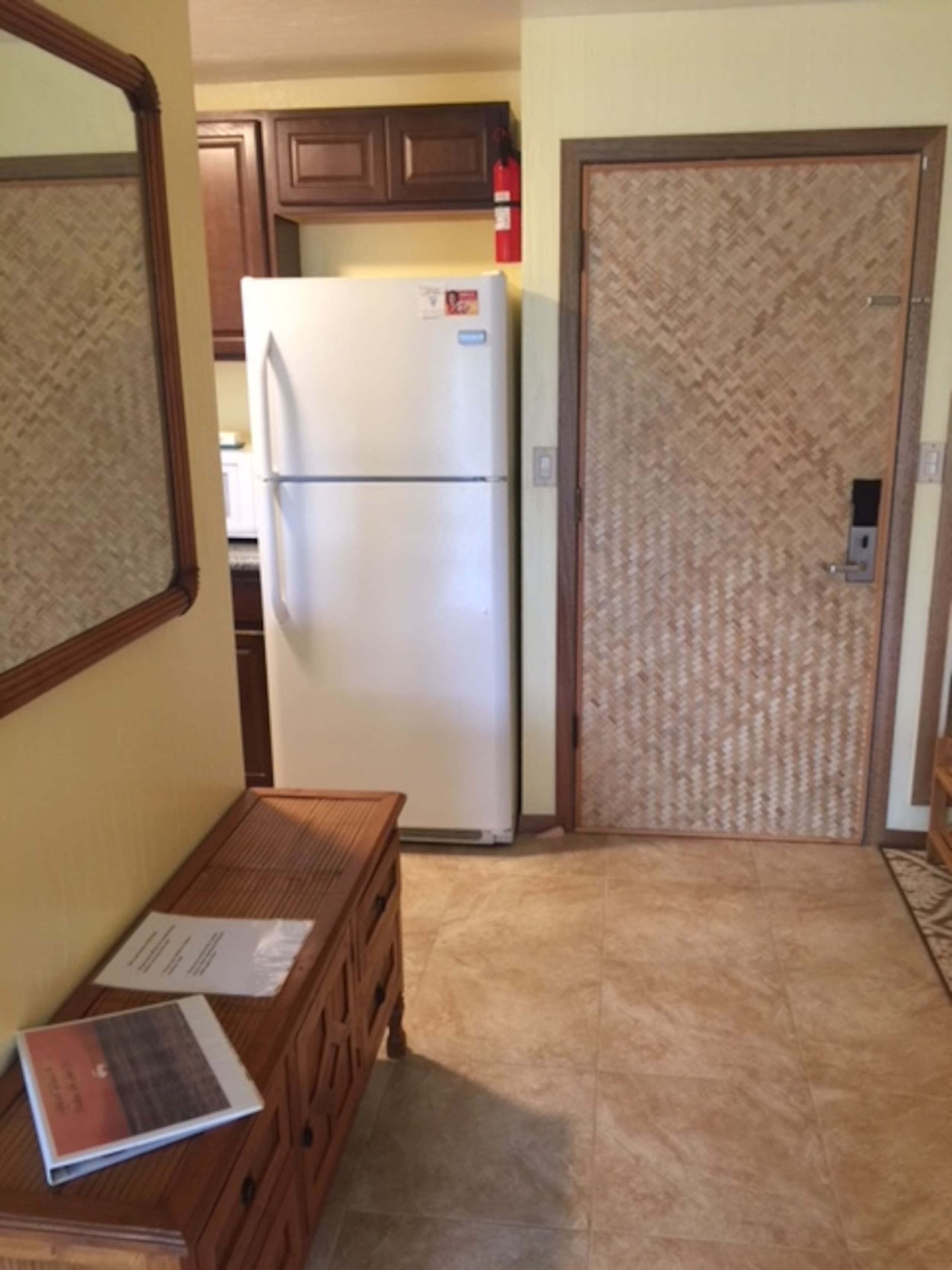 Tropical Condo Central Location-Makai facing lanai - Photo 7