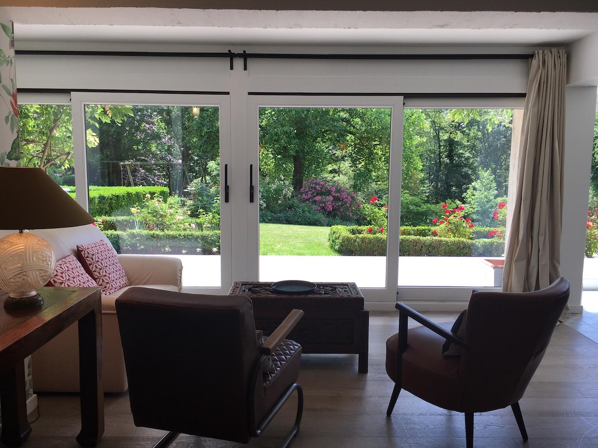 Successful Airbnb property: Large Studio with Garden - Near Citadel & Centre in Namur