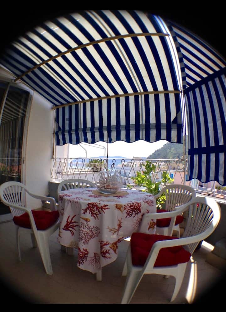 Takvåning, havsutsikt på 5: e våningen