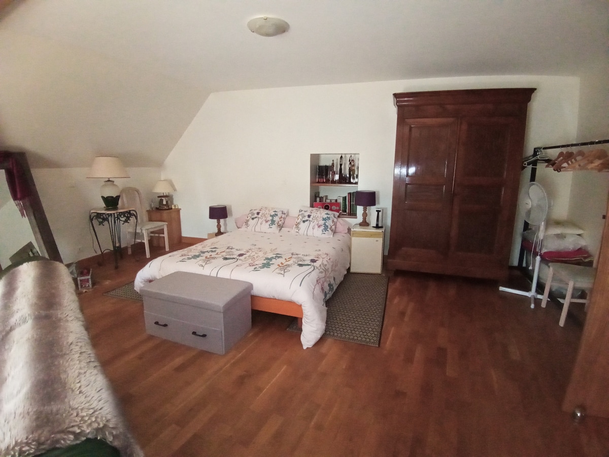 Spálňa so 160 lôžkami a 120 rozkladacou pohovkou...