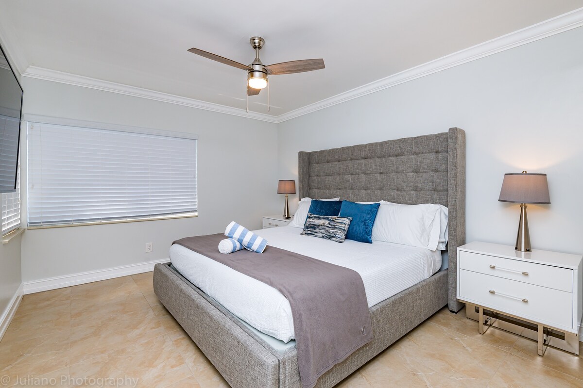 Izba pre hostí č.3 S FIALOVÝM MATRACOM a 55-palcovou inteligentnou televíziou