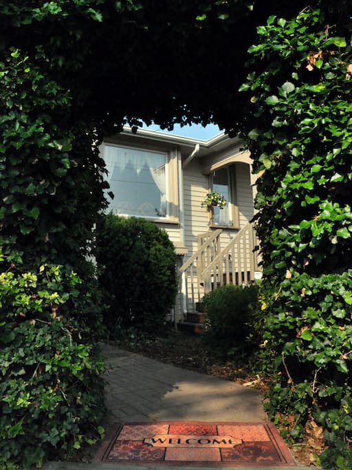 Anne Street Cottage