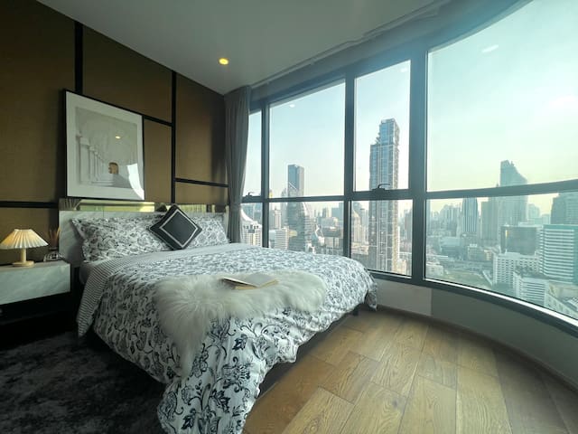 extraordinary pratunam infinity pool @central wrld