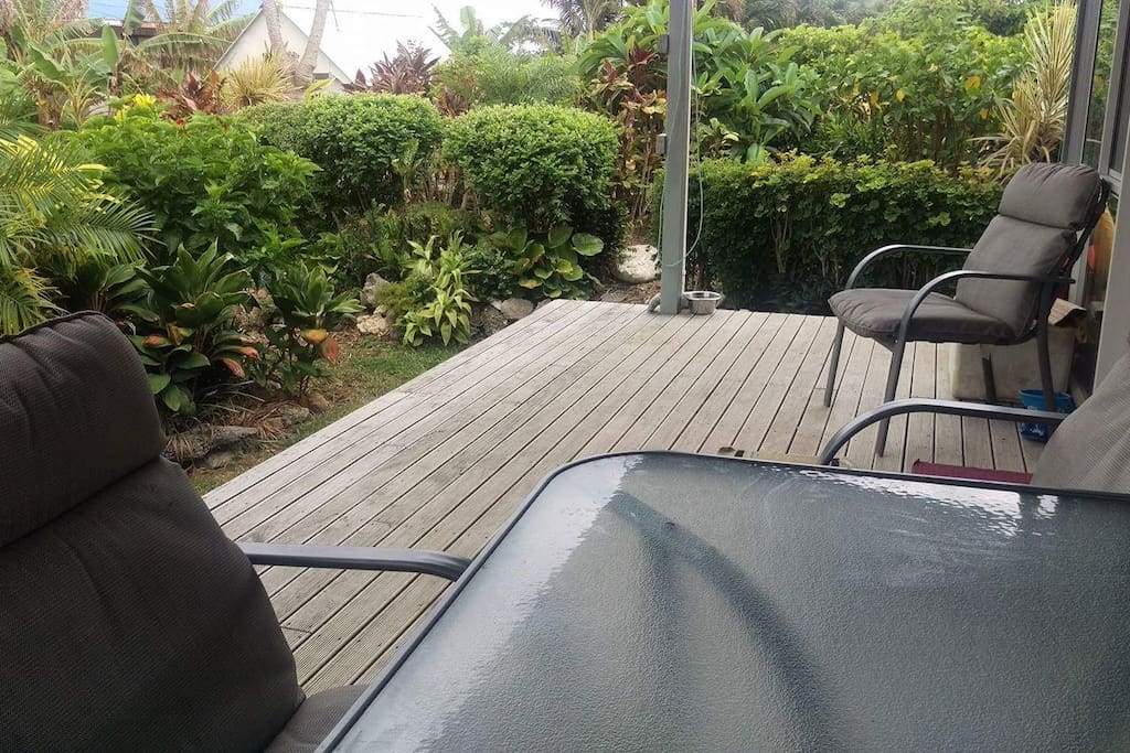 Large Deck to relax on and appreciate the everchanging mountain view