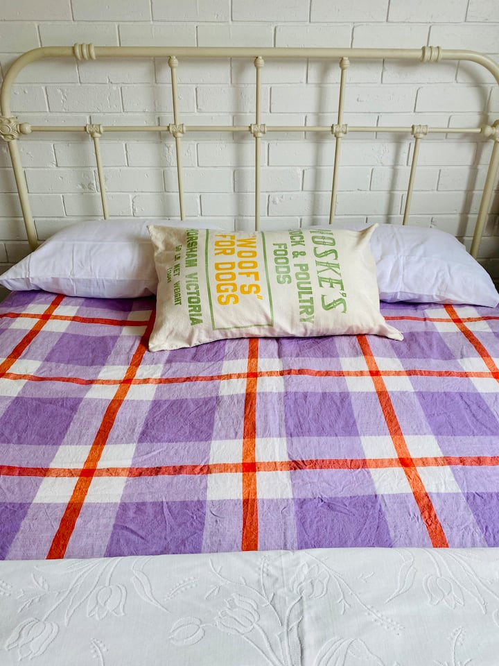 غرفة النوم 2