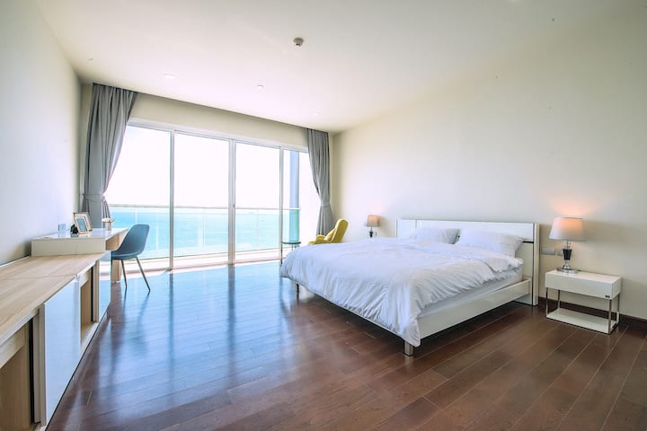 ห้องนอนใหญ่