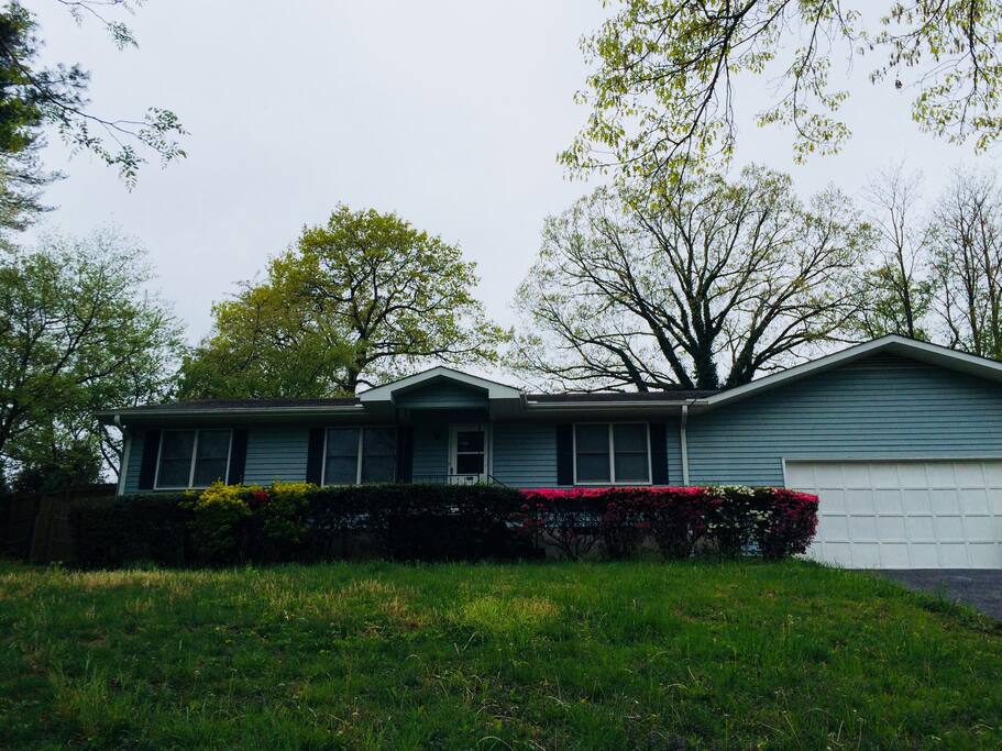 Front view from Evergreen Drive