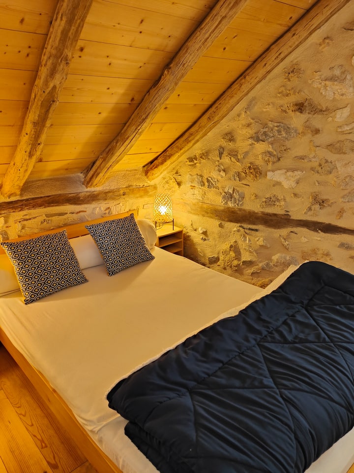 غرفة النوم 2