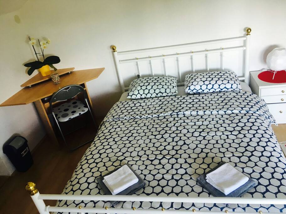 Room 1
