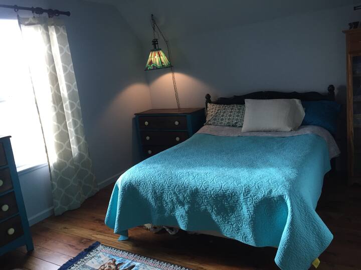 na katu madrac od memorijske pjene (širine 150 – 179 cm)  