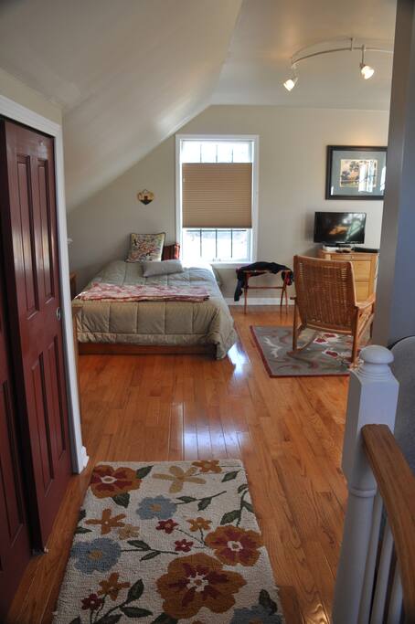 main room is 20 x20