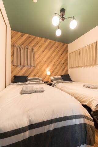 Walkable to Ueno & Akihabara | Live Like a Local gallery image 4