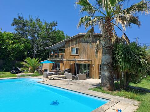 Beautiful stone villa with pool 15 MIN BORDEAUX