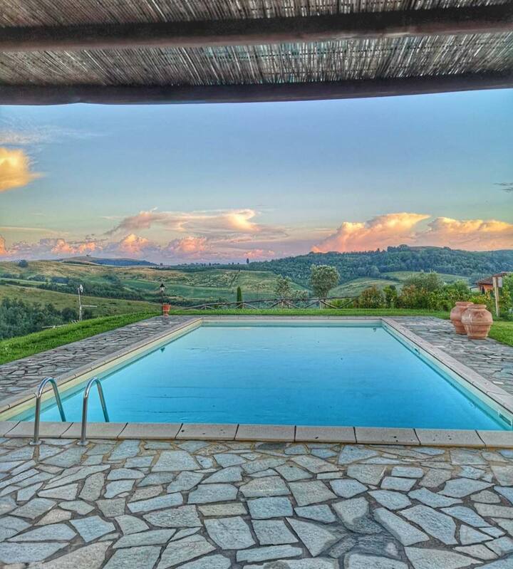 tuscan house with fantastic panoramisch views