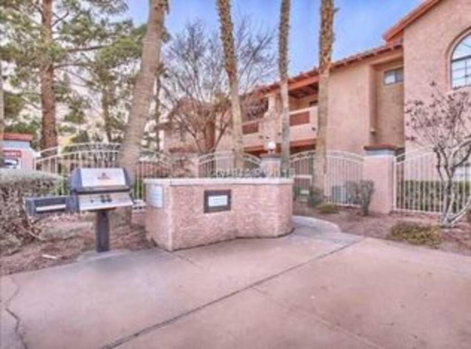 BBQ pit by the pool
