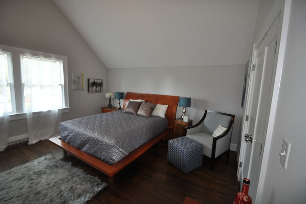 Relax and recuperate in this large private upstairs bedroom. Comfortable queen bed to rest your weary head.