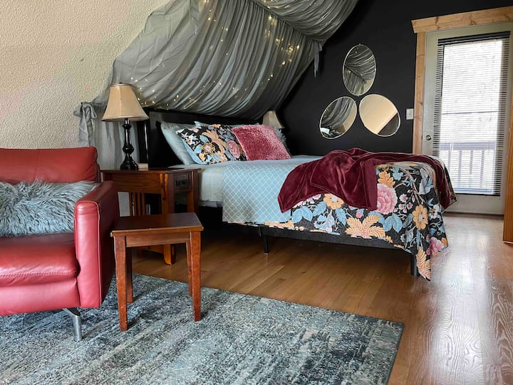 King bed in loft