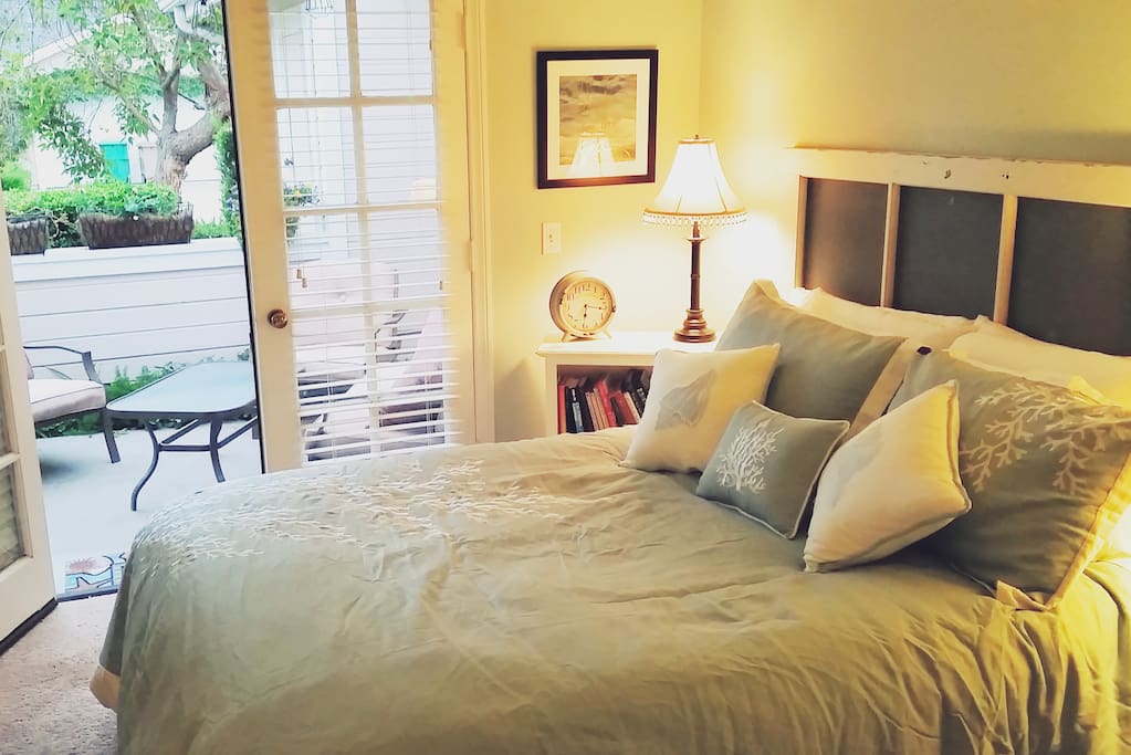 Queen bed