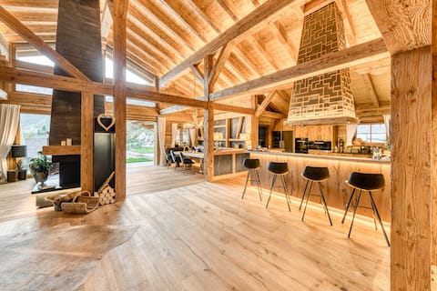 Penthouse in the Chalet GM - 3 Bedrooms