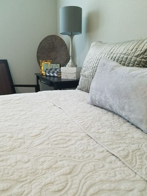 Queen Bed