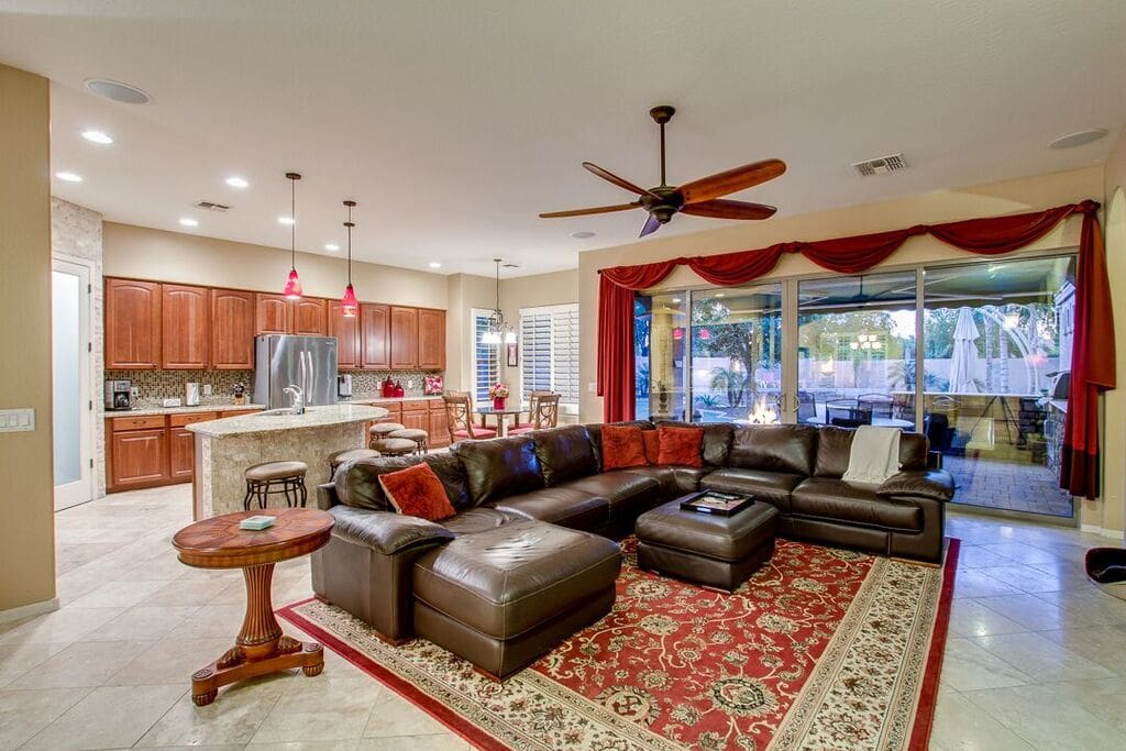 Spacious Kitchen, nook and family room