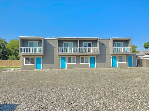 The Whole Enchilada w/4 townhomes, Hot Tub