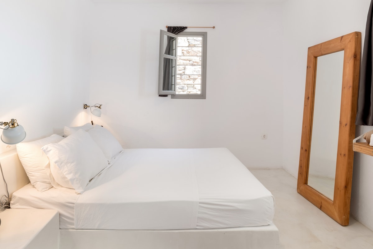 Windmill House with Private Pool Airbnb — photo 4