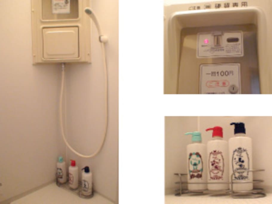 シャワールーム、5分で100円コインシャワー
There are two coin-shower rooms.