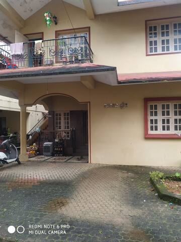 Located About 1km From Bharath Mall Aug 21 House In Mangalore India 1 Bedroom 1 Bathroom