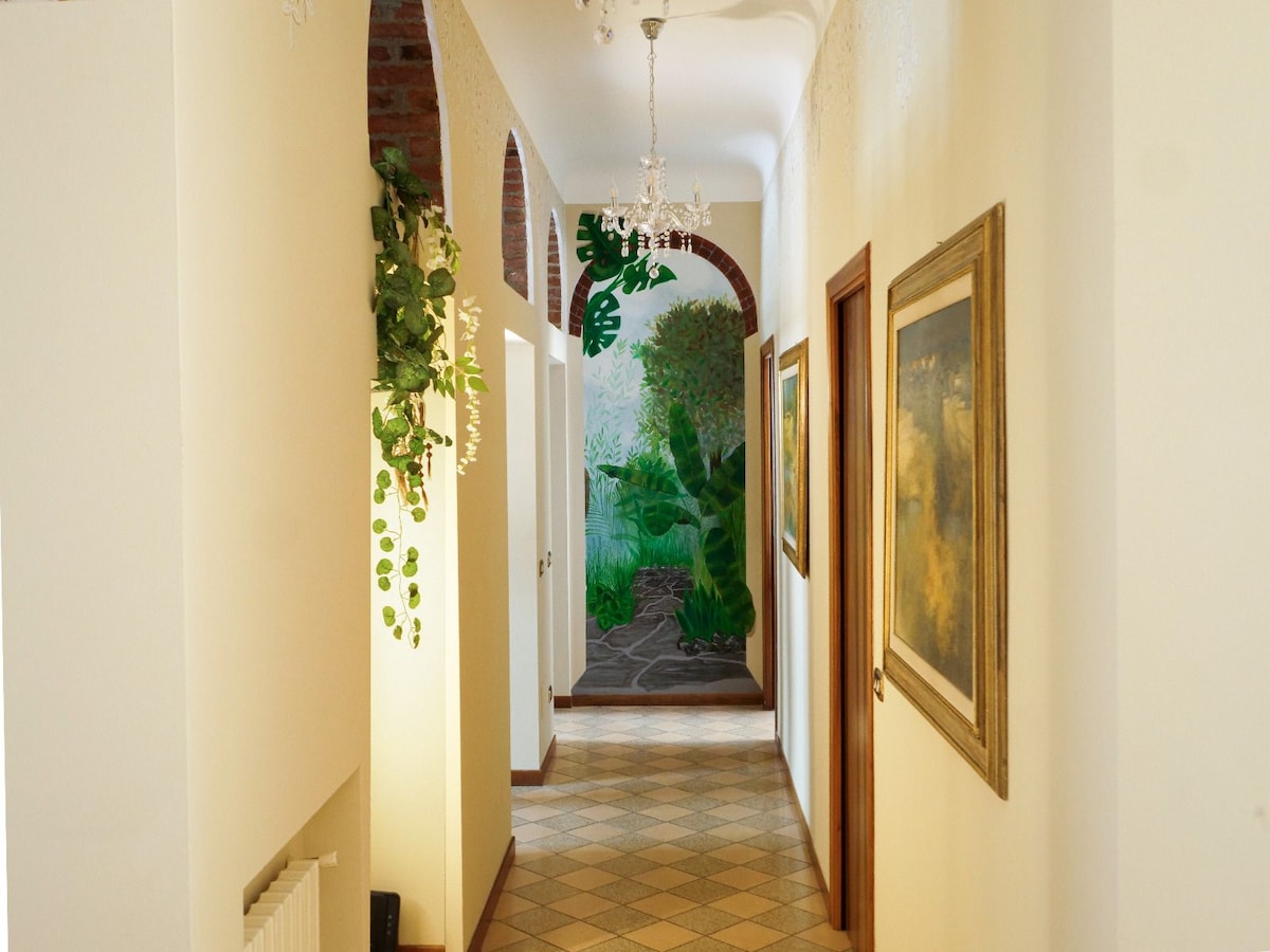 Annonce Airbnb populaire: Downtown Milan: King-size bed and Netflix HD TV à Milano