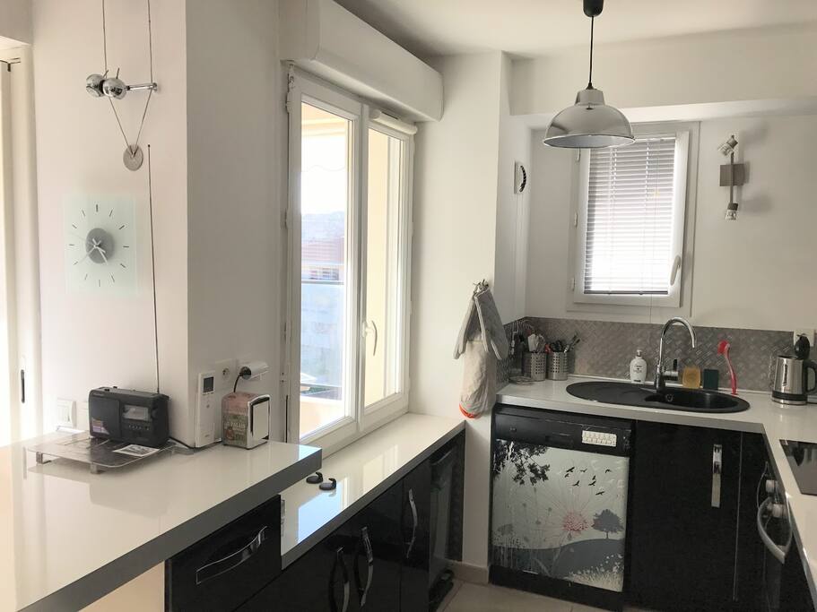 FENETRE CUISINE QUI DONNE SUR TERRASSE