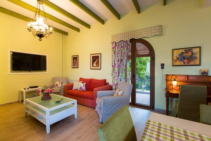 Family Beachfront Villa w/Private Pool & Play Area gallery image 5