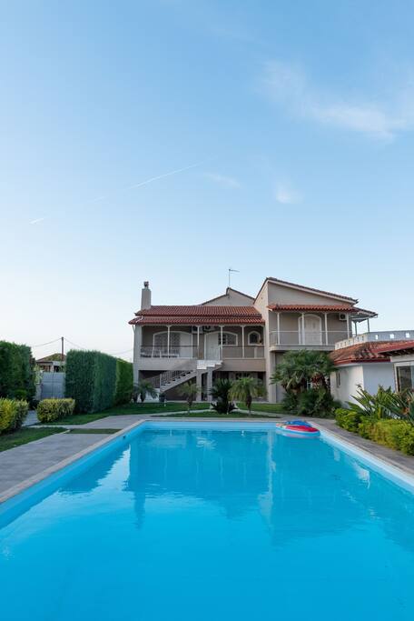 Villa Mavino
