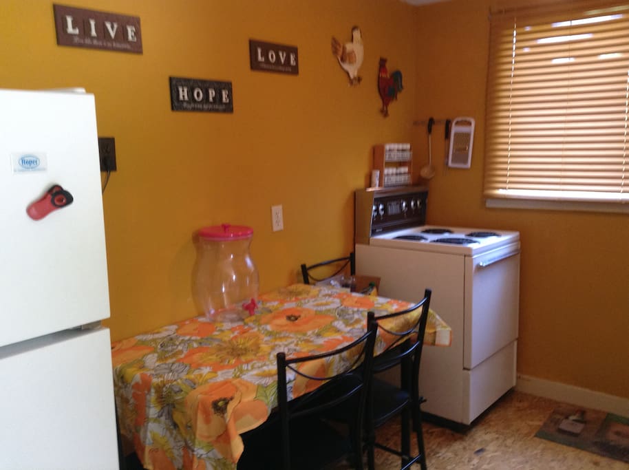 Full Kitchen