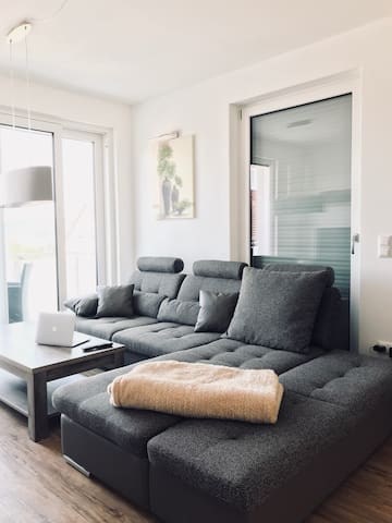 Sonnige FeWo mit Seeblick, barrierefrei + Aufzug