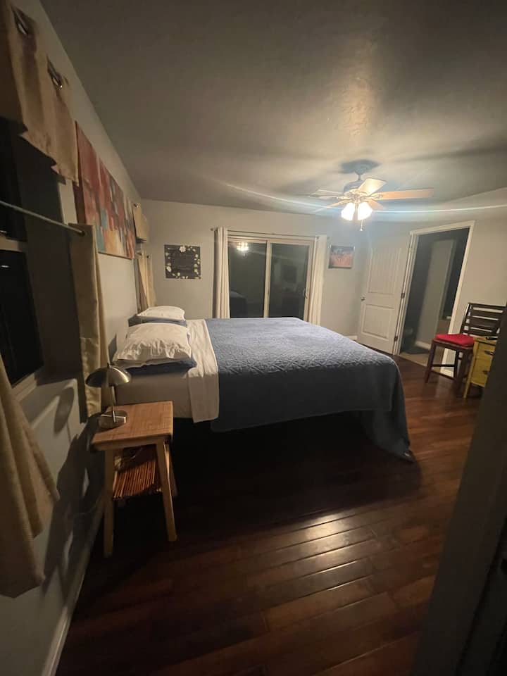 ห้องนอนใหญ่ 