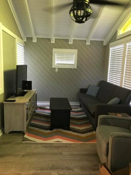 TV Room, Cable, Phone, Internet, PS3