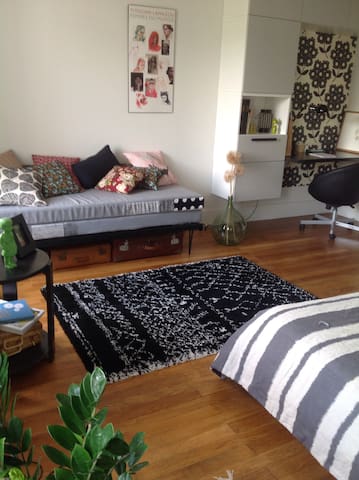 Big room in pretty family house