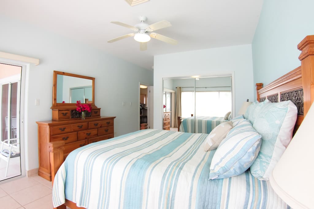 Namast'ay in bed - Master Bedroom