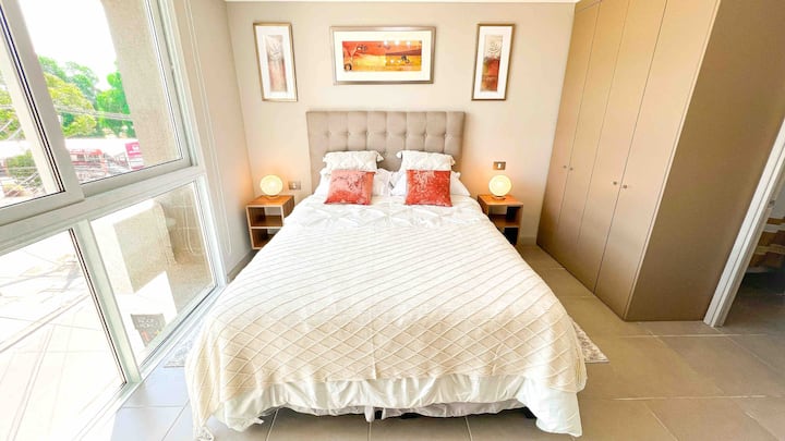 Comfortable, Modern, Stylish, Warm and Central
