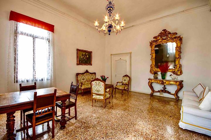 Palazzo Pisani Nicolai attico gallery image 2