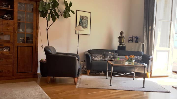 Taumhafte, Zentrale Wohnung Mit Balkon + Terrasse - Kassel