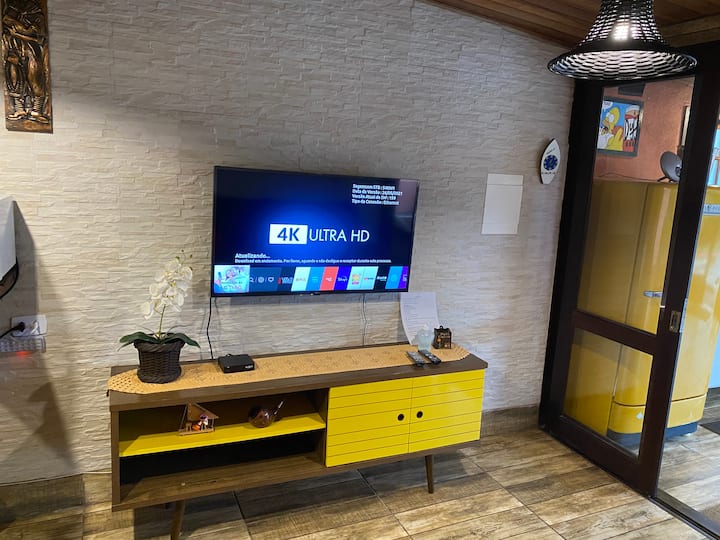 智能电视43 LG ，带NETCLARO节目，多个顶级频道 