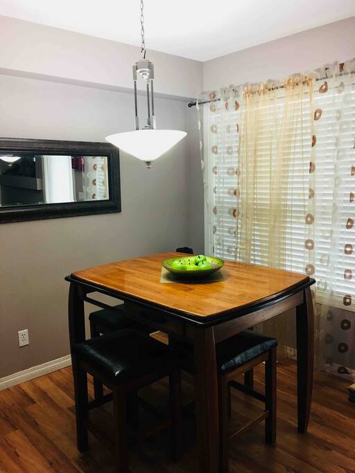 Dining room.