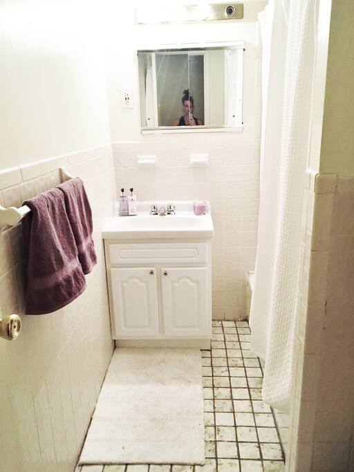 upper level bathroom