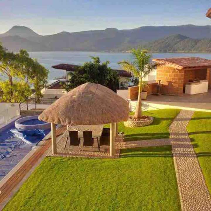 Villa María Luisa - Valle de Bravo