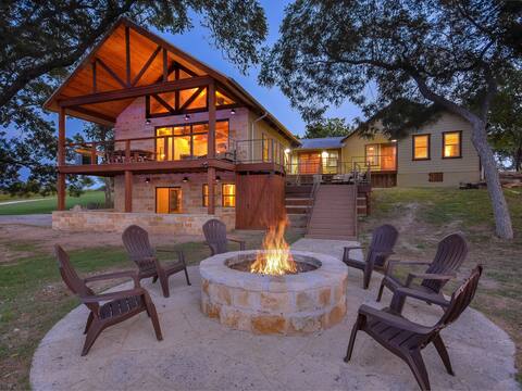 Blanco River Lodge - 6 Riverfront Acres-Sleeps 11