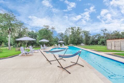 Three Bubble Dome Home with Pool & Hot Tub on Farm