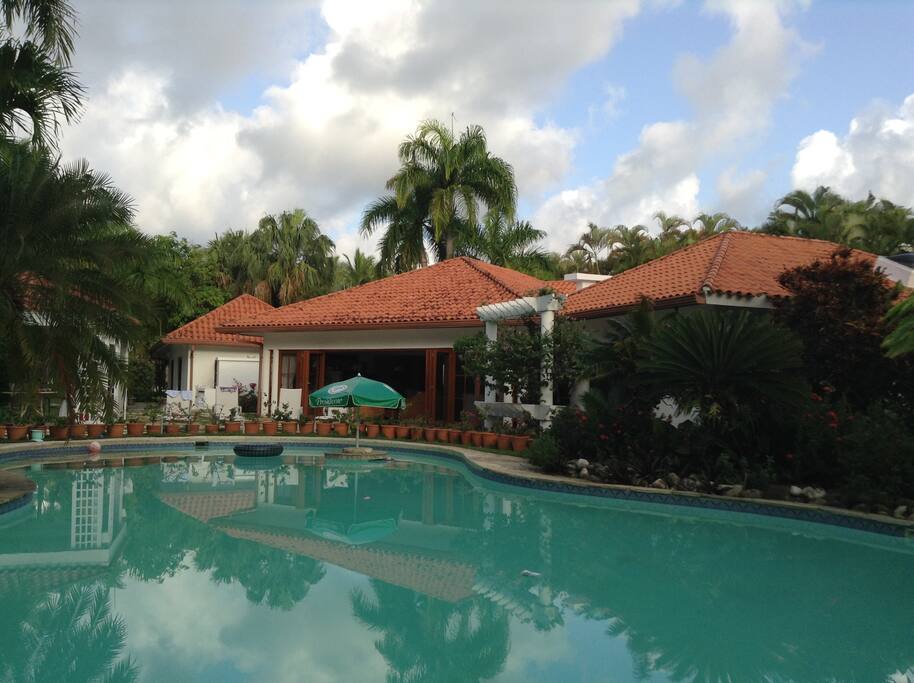 beautifull swimming pool