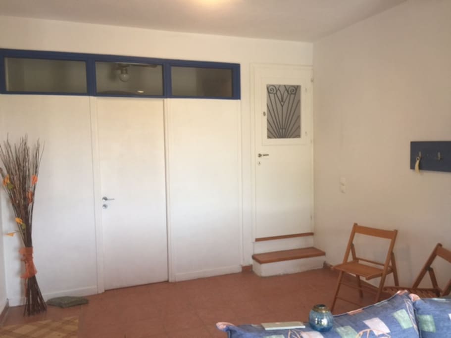 Inhouse door isolates 1st and Ground floor